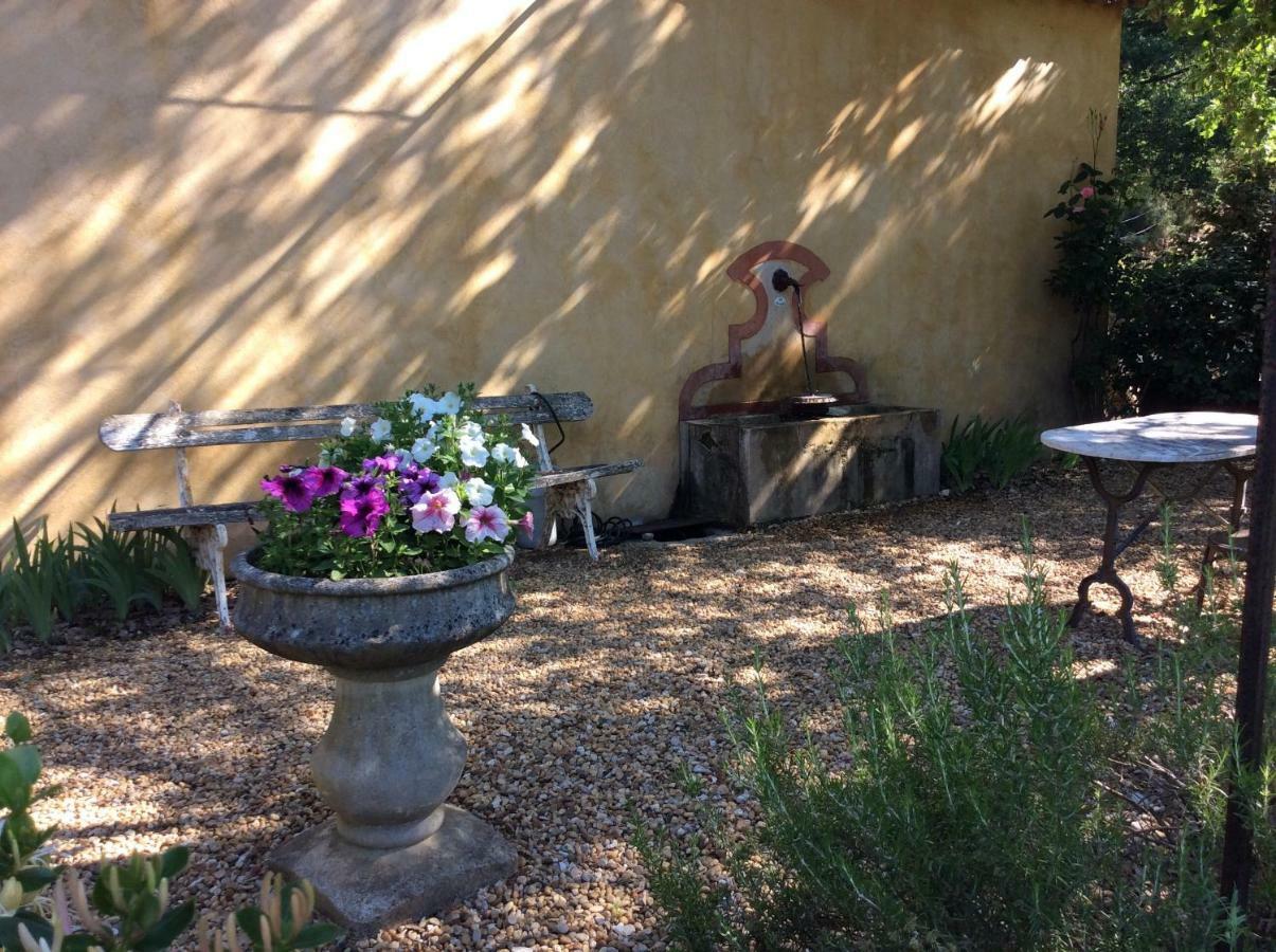 הוילה Roussillon en Isere Le Bois De La Cour מראה חיצוני תמונה